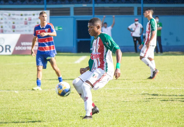 Fluminense empatou com Fortaleza