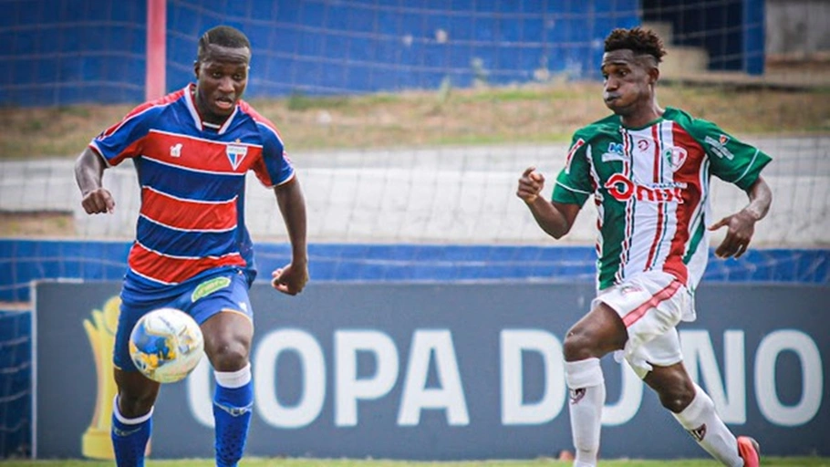 Fortaleza e Fluminense pela Copa do Nordeste Sub-20.