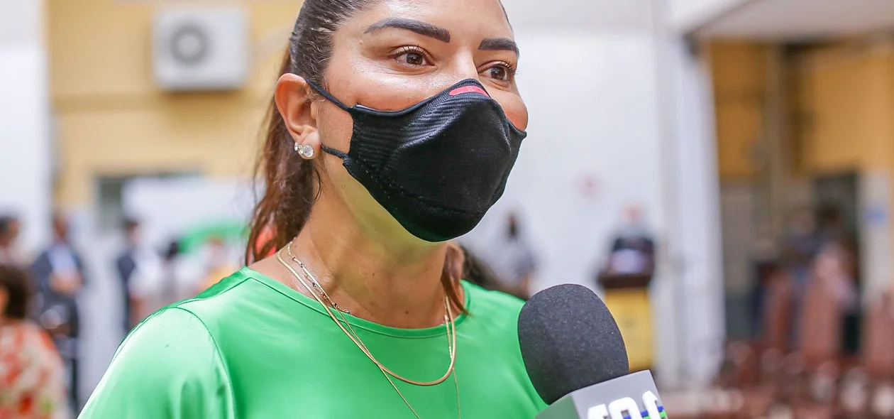 Janainna Marques,s secretário de Infraestrutura