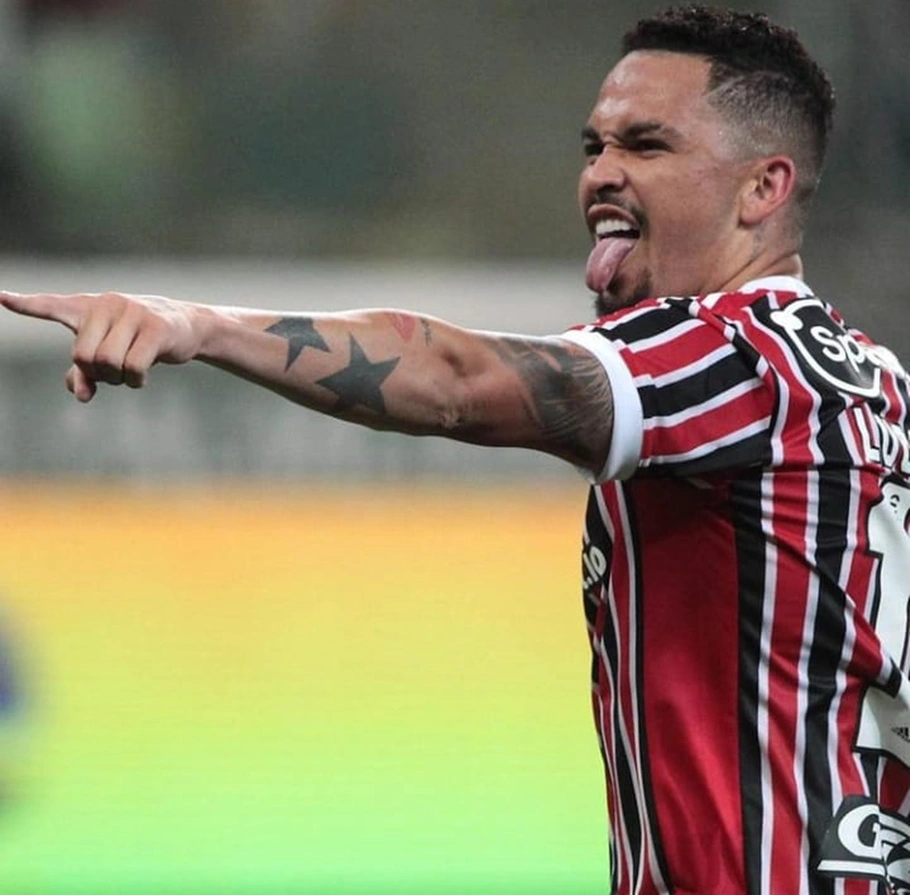 Luciano, autor do segundo gol da vitória tricolor no clássico Choque-Rei.