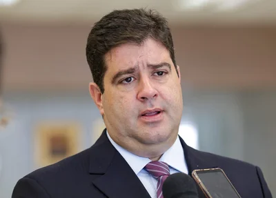 Luís André