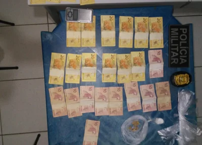 Materiais apreendidos com o acusado