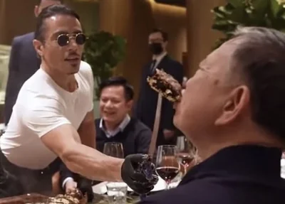 Ministro vietnamita em restaurante de luxo
