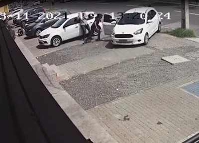 Momento em que os bandidos são impedidos de realizarem um assalto