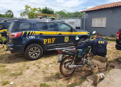 Motocicleta apreendida pela PRF-PI