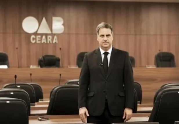 O advogado Erinaldo Dantas foi reeleito para a presidência da OAB-CE no triênio 2022-2024
