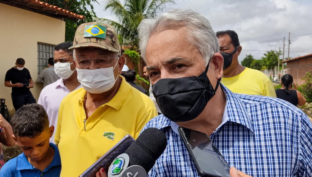 O vice-prefeito Robert Rios acompanhou a entrega da galeria