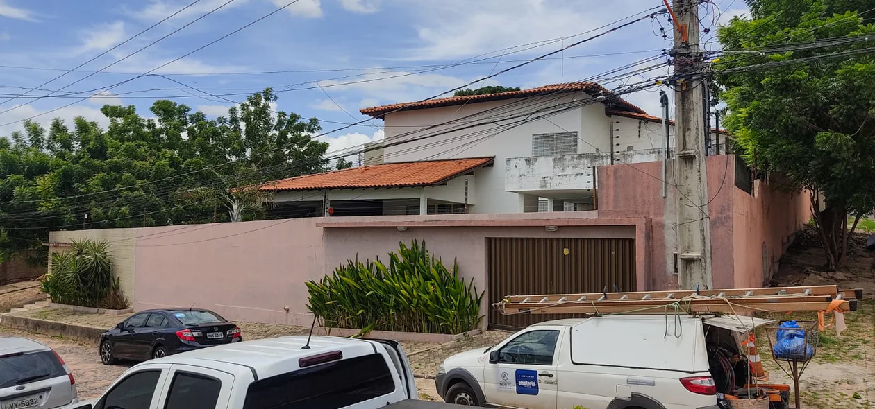 Polícia Civil desarticula laboratório de drogas na zona leste