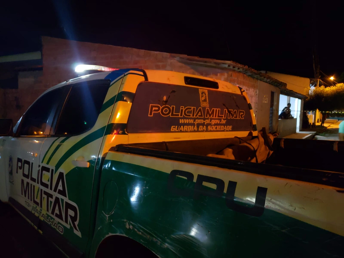 Polícia Militar foi acionada para isolar a área