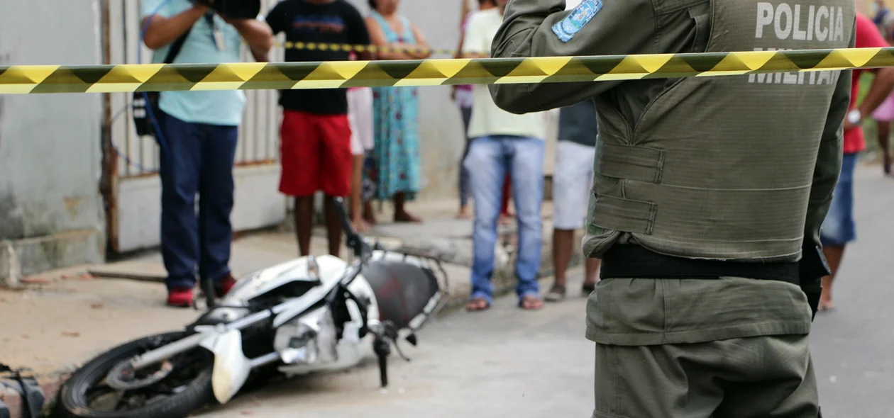 Polícia Militar no local
