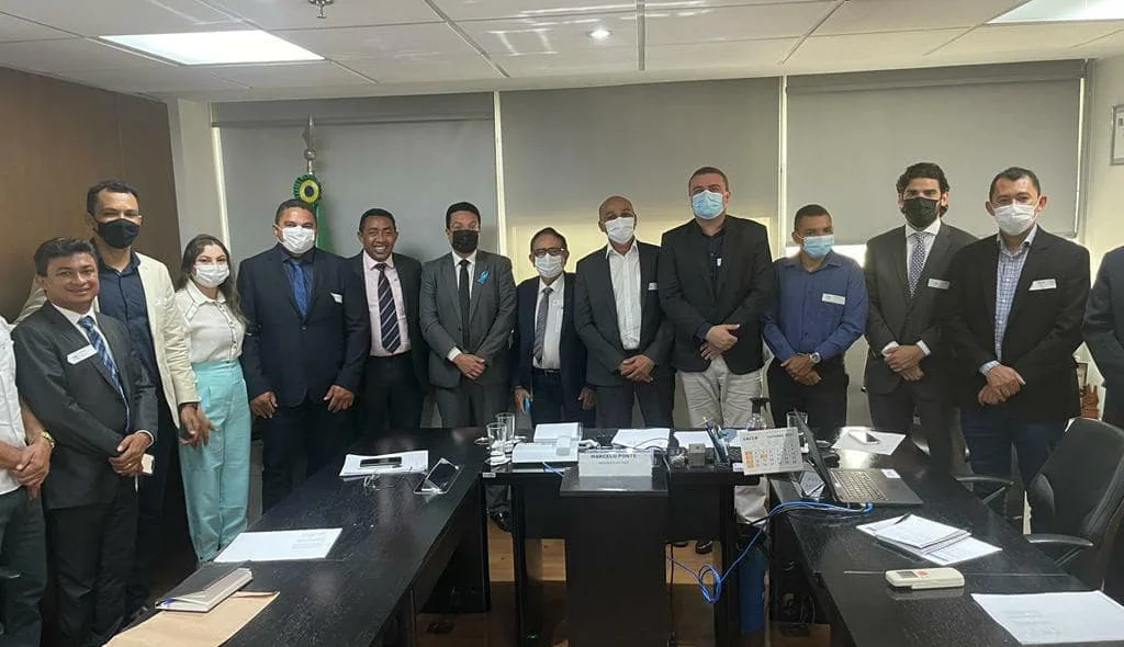 Prefeito de Floriano, Joel Rodrigues, se reuniu com autoridades em Brasília com o intuito de trazer captação de recursos para o município
