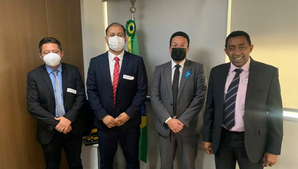Prefeito Joel Rodrigues e o Presidente do FNDE, Marcelo Ponte, estiveram reunidos em outro momento