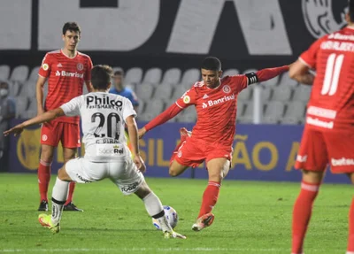 Santos e Internacional pelo Campeonato Brasileiro.