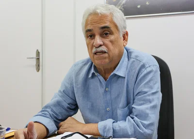 Secretário Robert Rios