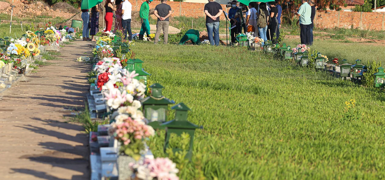 Sepultamento aconteceu no Cemitério Jardim da Ressurreição em Teresina