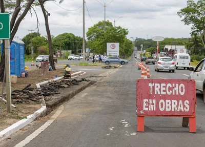 Trecho em obras