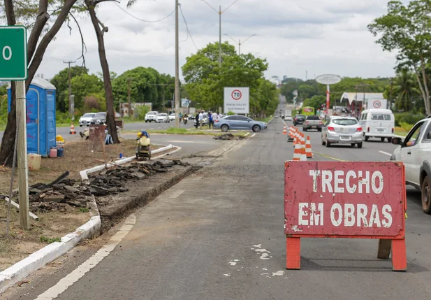 Trecho em obras