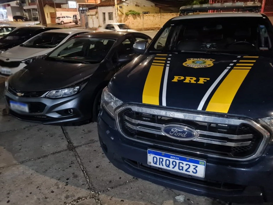 Veículo recuperado pela PRF