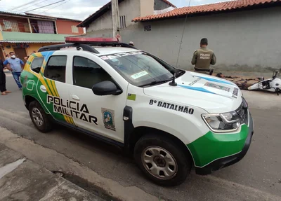 Viatura do 8º Batalhão da PM no local