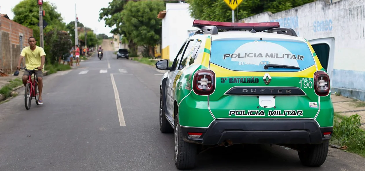 5º Batalhão no local onde os bandidos foram atropelados