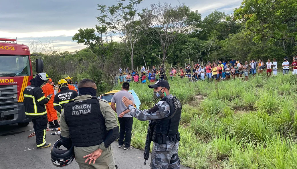 A colisão ocorreu por volta das 15h