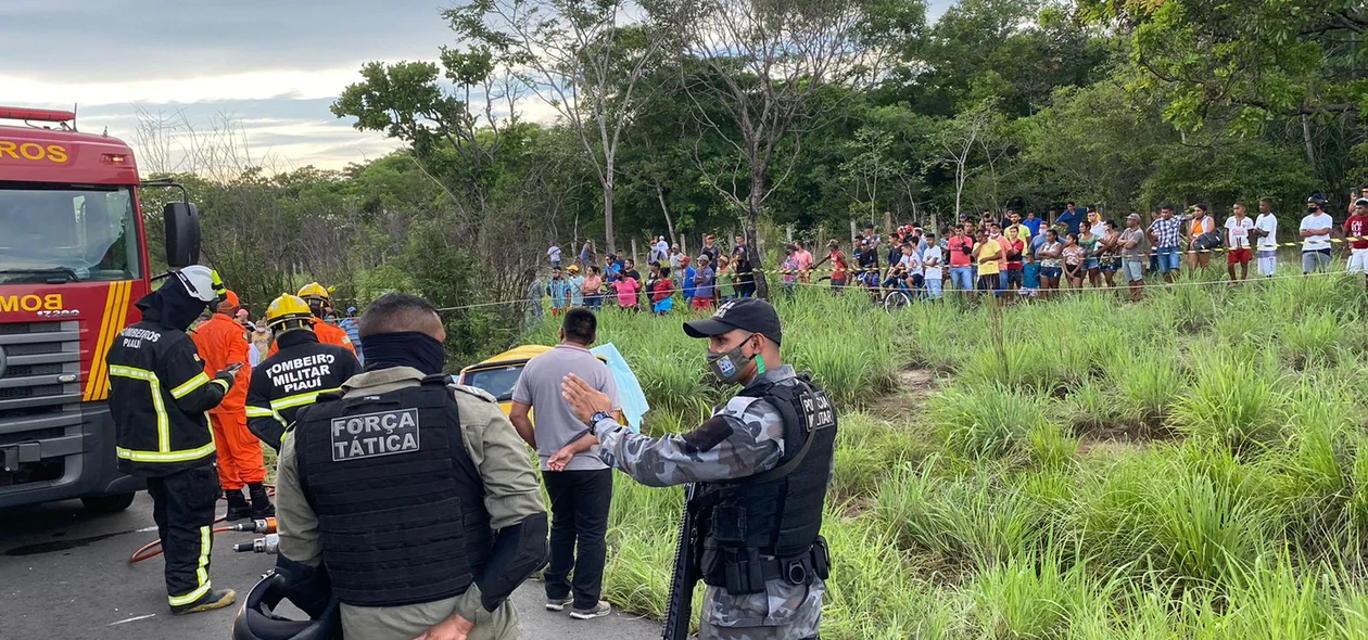 A colisão ocorreu por volta das 15h