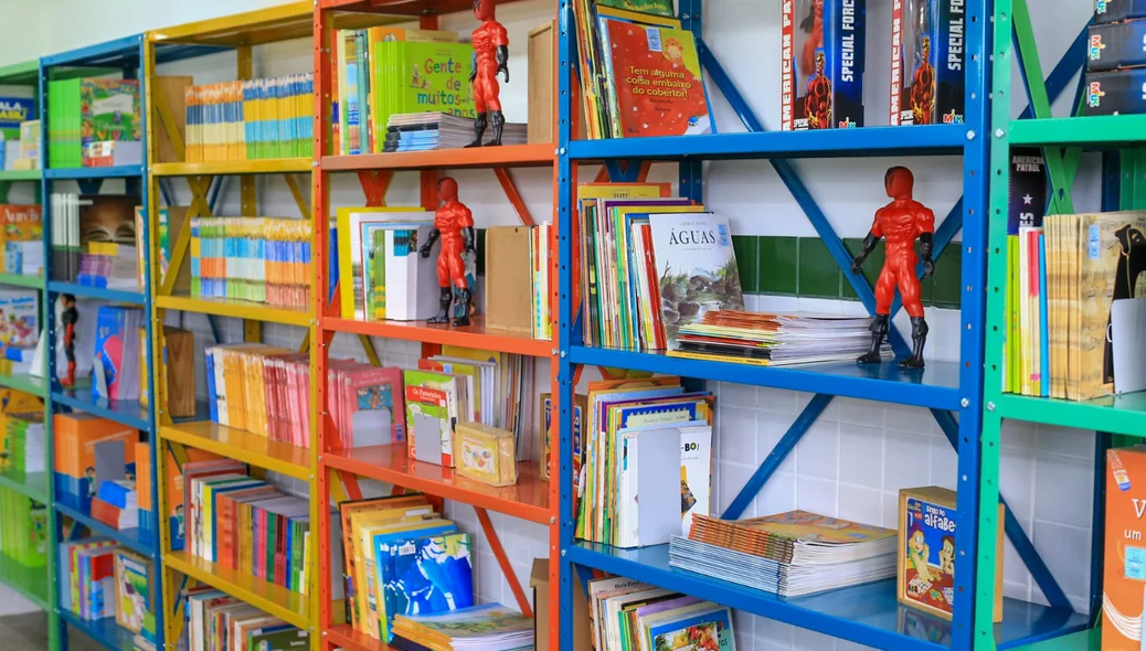 A escola fica localizada no Mocambinho