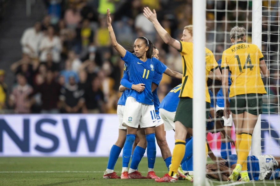 Adriana, em jogo contra a Austrália.