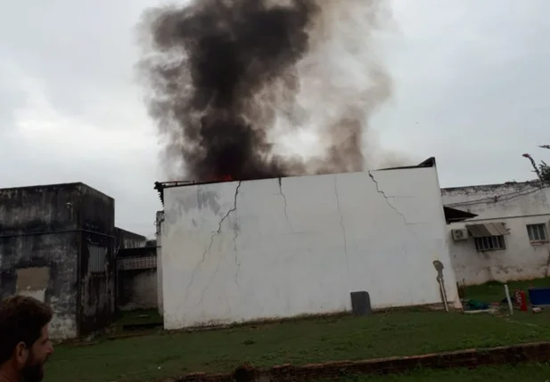 Almoxarifado foi completamente destruído
