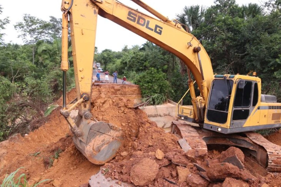 As obras iniciaram na manhã desta quarta (29)