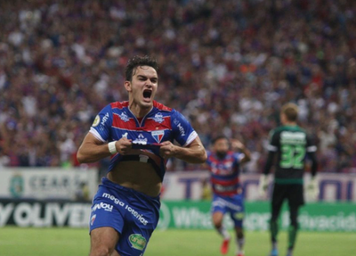 Atacante marcou aos 36 da segunda etapa.