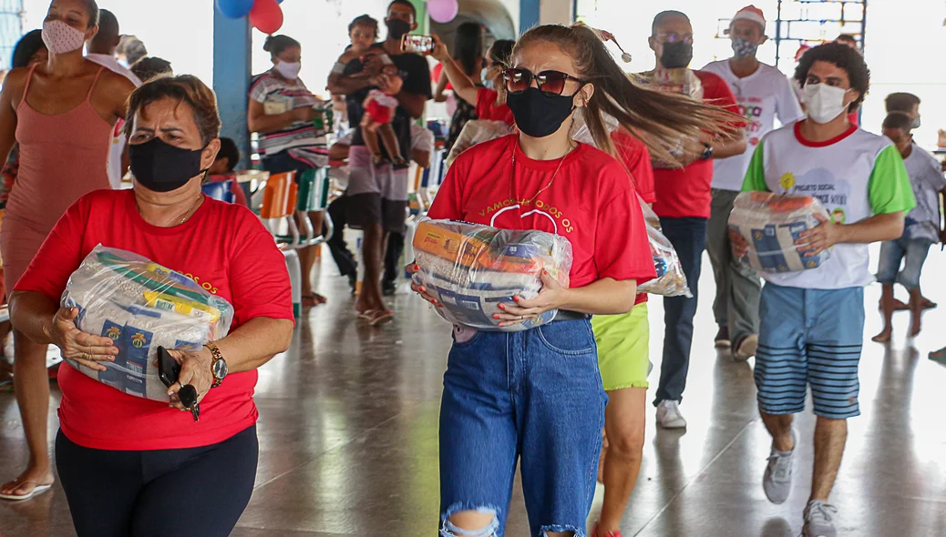 Cestas básicas foram distribuídas no evento