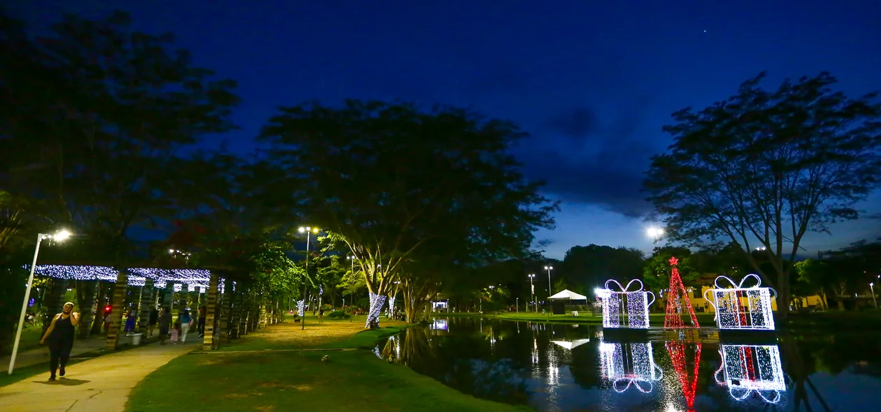 Decoração de Natal no Parque da Cidadania