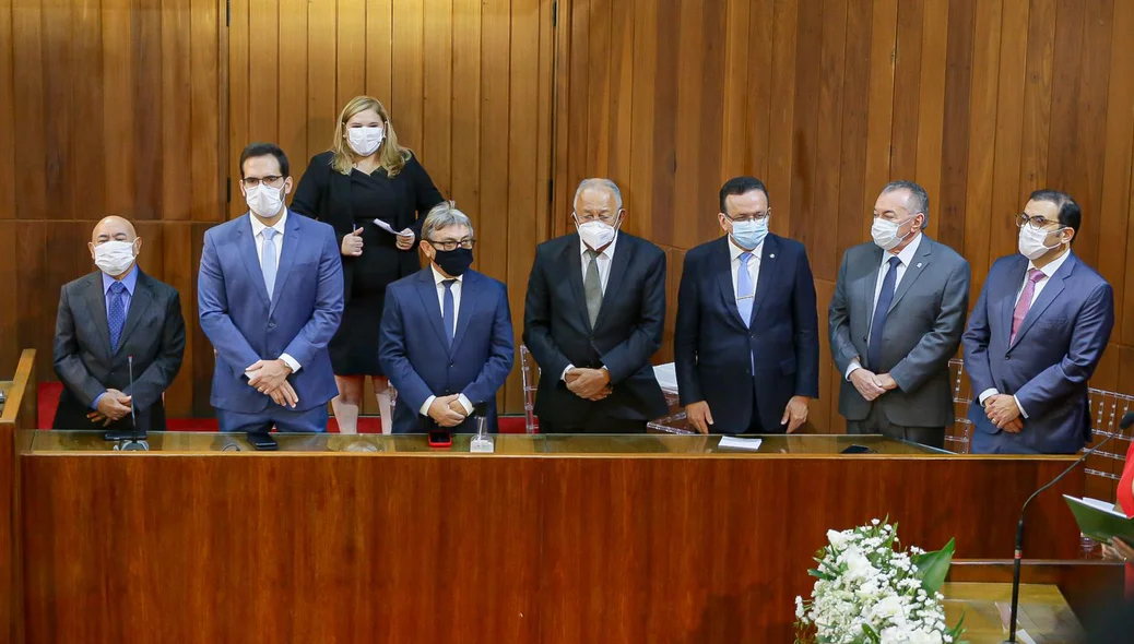 Demais autoridades e parlamentares presentes