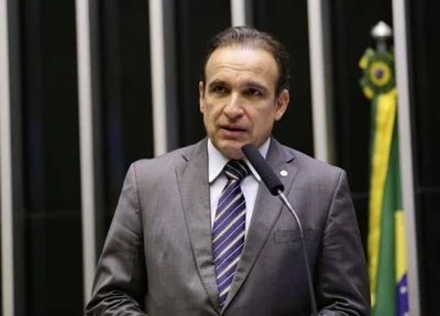 Deputado federal Hugo Leal