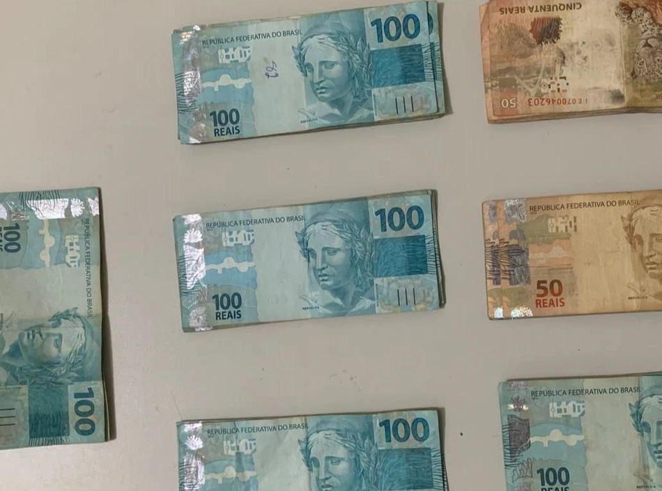 Dinheiro recuperado pela Polícia Civil