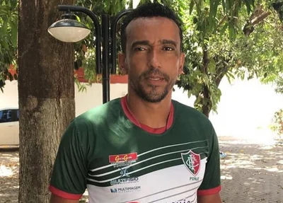 Eduardo, meia atacante do Fluminese.