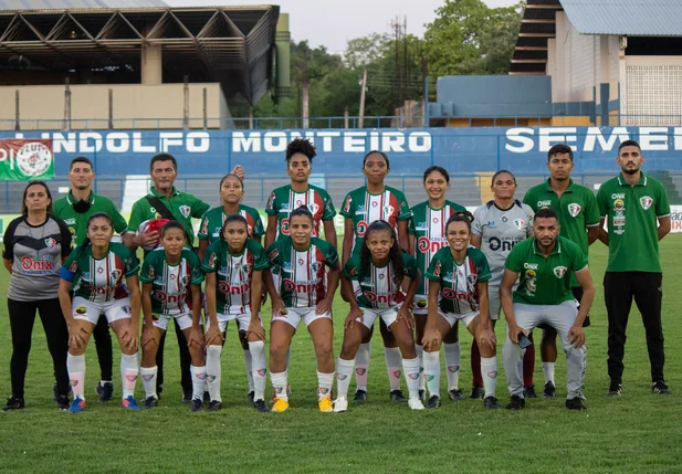 Equipe do Fluminense na 3ª rodada do Campeonato Piauiense feminino.