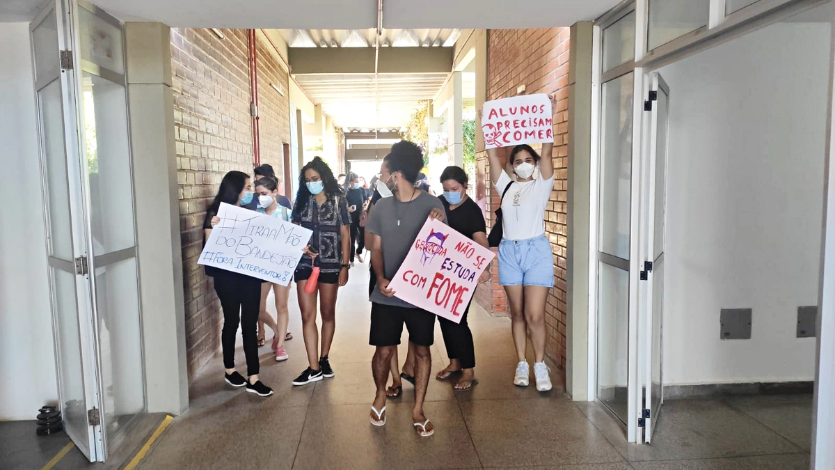 Estudantes em manifestação