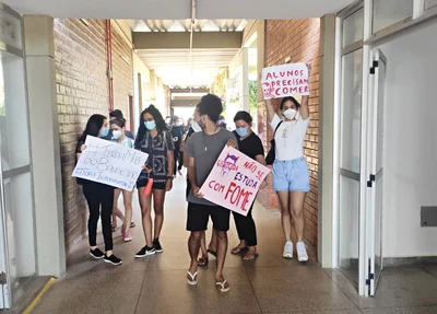 Estudantes em manifestação