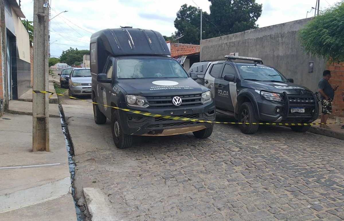 Homem é morto dentro de barbearia