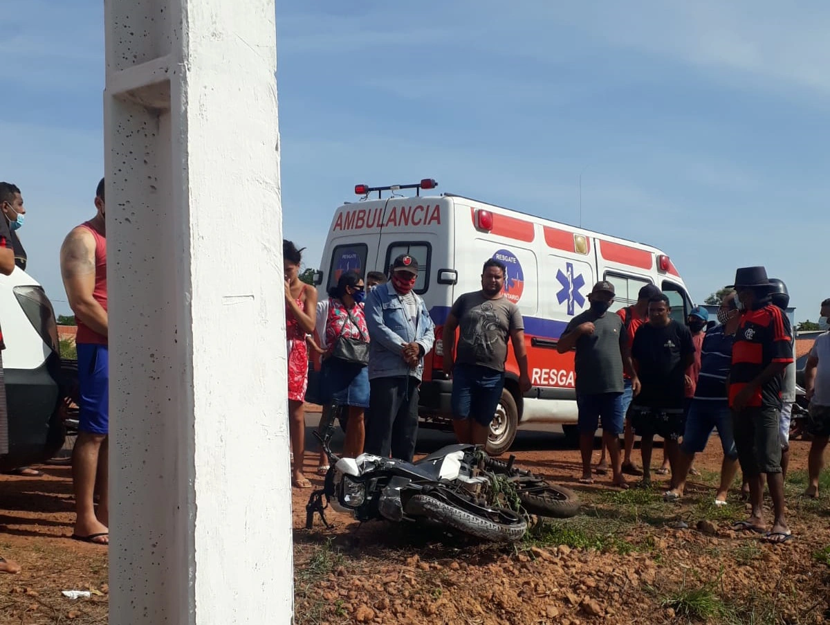 Homem morre após colidir moto em poste na cidade de Barras
