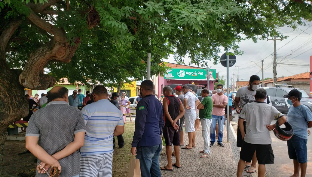 Homem morre após ser atacado por abelhas no bairro Dirceu II
