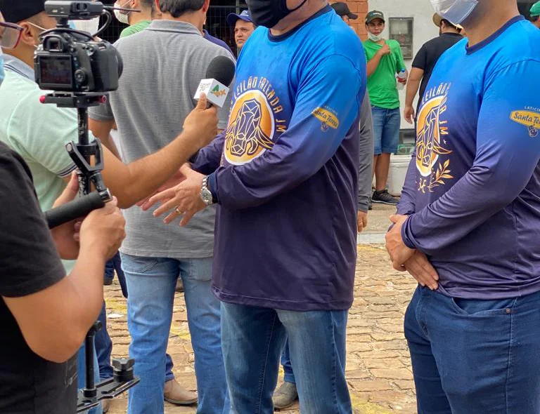 João Mádison e o filho concedem entrevista