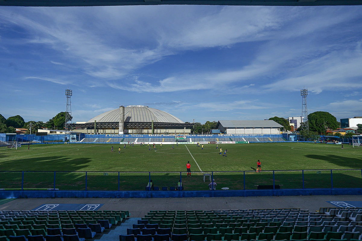 Jogo aconteceu no Lindolfo Monteiro