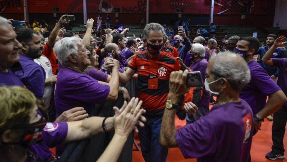 Landim é reeleito presidente do Flamengo