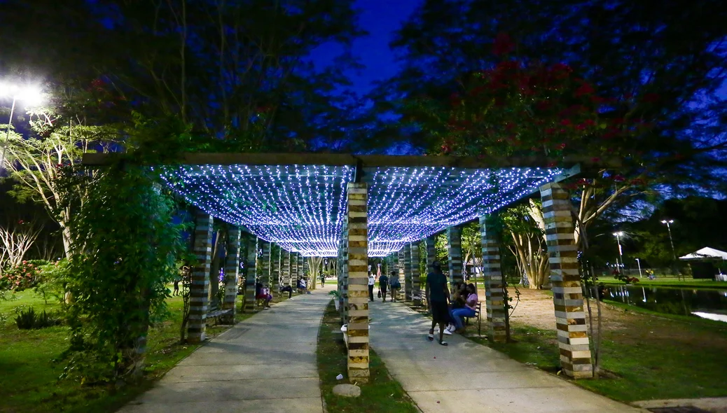 Luzes de Natal no Parque da Cidadania em Teresina