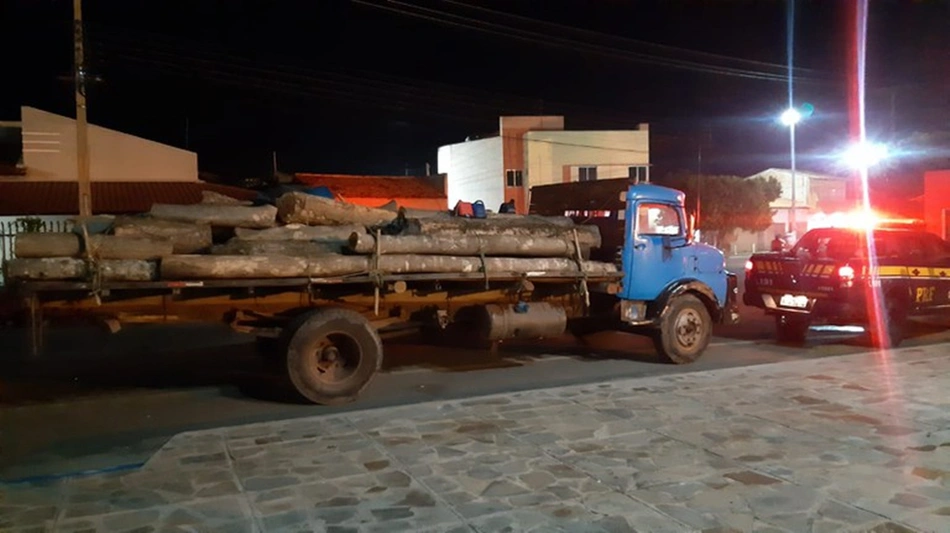 Material apreendida pela PRF-PI em Piracuruca
