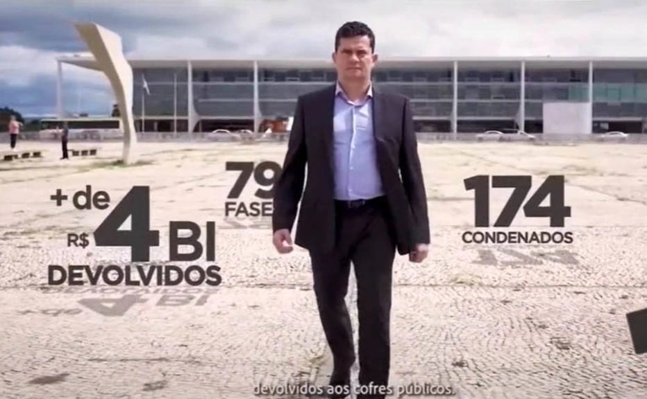 Moro testa perfil “moderno” em vídeo publicado na rede Tik Tok
