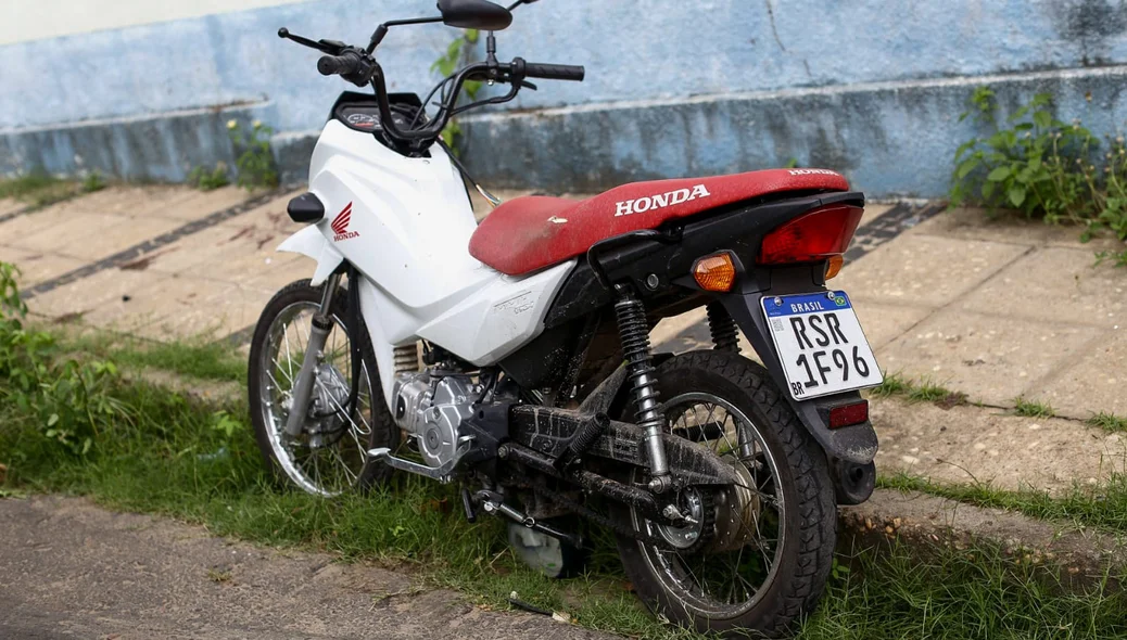 Motocicleta foi roubada no Dirceu